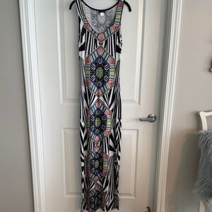 VENUS Black and White Geometric Maxi Dress Sz M